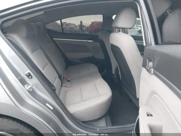 KMHD84LF9KU745547 2019 HYUNDAI ELANTRA - Image 8
