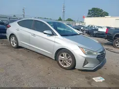 KMHD84LF9KU758900 2019 HYUNDAI ELANTRA