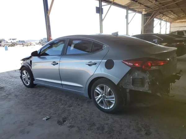 KMHD84LF9KU761456 2019 HYUNDAI ELANTRA - Image 2