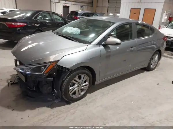 KMHD84LF9KU769881 2019 HYUNDAI ELANTRA - Image 2