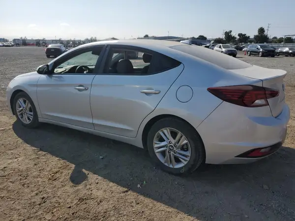 KMHD84LF9KU798667 2019 HYUNDAI ELANTRA - Image 2