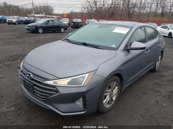KMHD84LF9KU833725 2019 HYUNDAI ELANTRA - Image 2