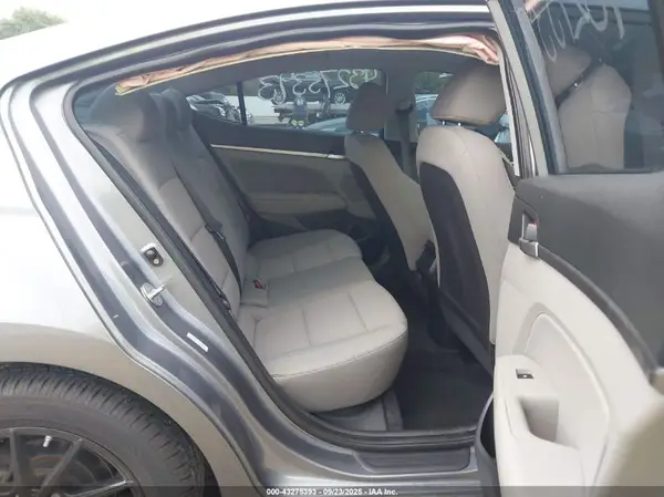 KMHD84LF9KU848810 2019 HYUNDAI ELANTRA - Image 8