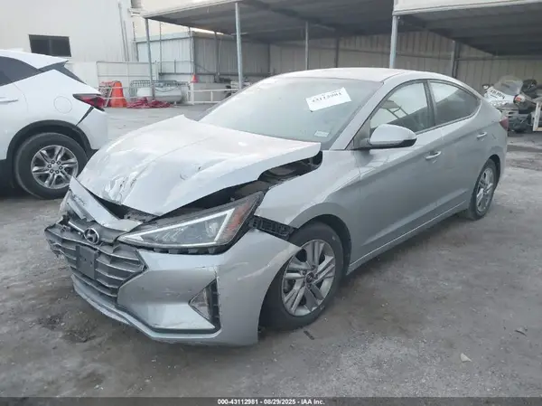 KMHD84LF9LU029409 2020 HYUNDAI ELANTRA - Image 2