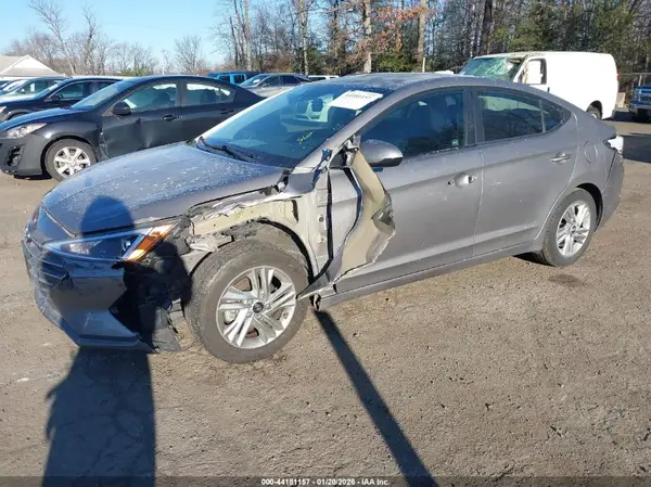 KMHD84LF9LU057145 2020 HYUNDAI ELANTRA - Image 2