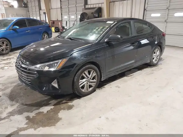 KMHD84LF9LU107879 2020 HYUNDAI ELANTRA - Image 2