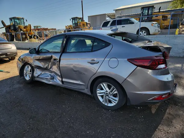 KMHD84LF9LU977504 2020 HYUNDAI ELANTRA - Image 2