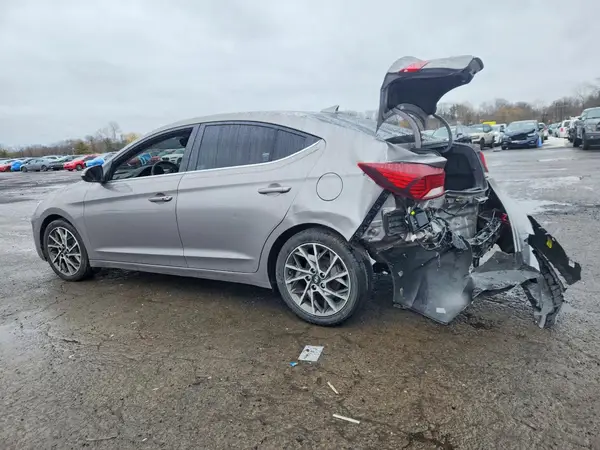 KMHD84LF9LU981861 2020 HYUNDAI ELANTRA - Image 2