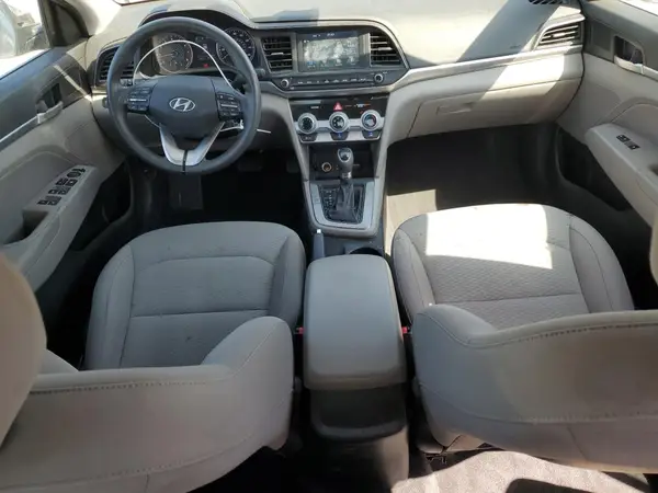 KMHD84LFVKU746142 2019 HYUNDAI ELANTRA - Image 8