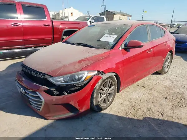 KMHD84LFXHU061292 2017 HYUNDAI ELANTRA - Image 2