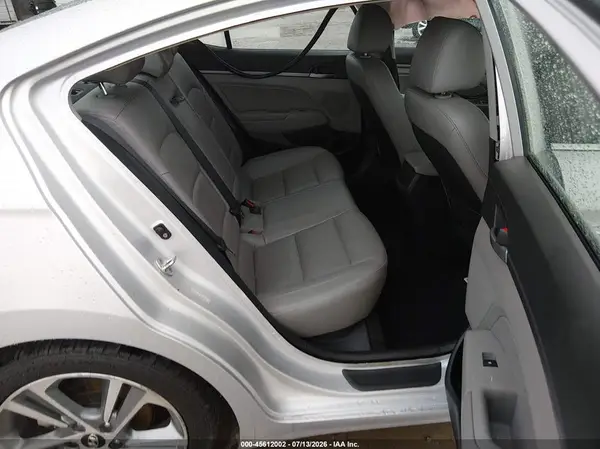 KMHD84LFXHU065956 2017 HYUNDAI ELANTRA - Image 8