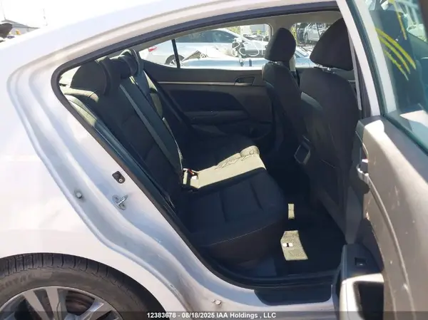 KMHD84LFXHU093563 2017 HYUNDAI ELANTRA - Image 8
