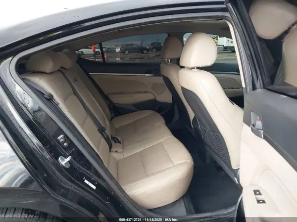 KMHD84LFXHU105310 2017 HYUNDAI ELANTRA - Image 8