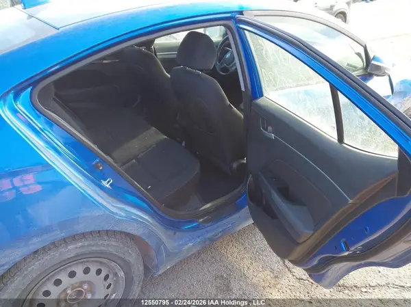KMHD84LFXHU130529 2017 HYUNDAI ELANTRA - Image 8