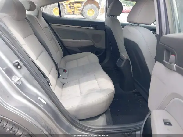 KMHD84LFXHU150540 2017 HYUNDAI ELANTRA - Image 8