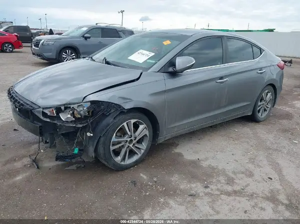 KMHD84LFXHU153888 2017 HYUNDAI ELANTRA - Image 2