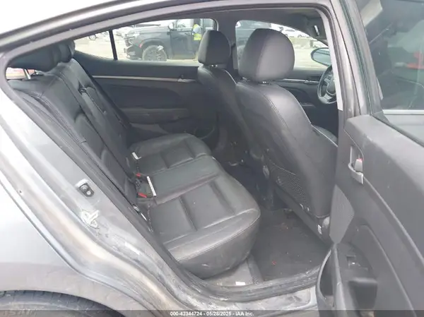 KMHD84LFXHU153888 2017 HYUNDAI ELANTRA - Image 8