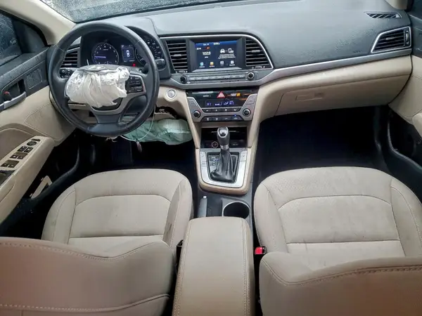 KMHD84LFXHU160100 2017 HYUNDAI ELANTRA - Image 8