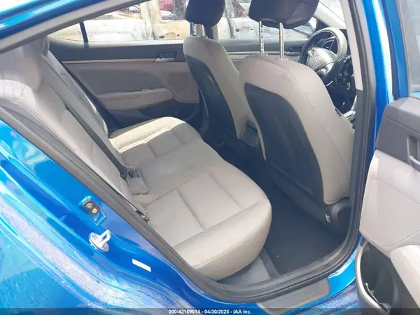 KMHD84LFXHU166494 2017 HYUNDAI ELANTRA - Image 8