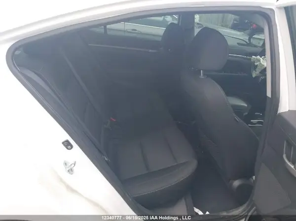 KMHD84LFXHU175034 2017 HYUNDAI ELANTRA - Image 8