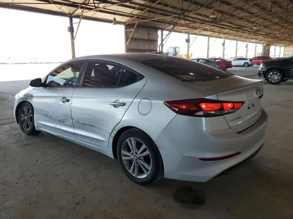 KMHD84LFXHU180122 2017 HYUNDAI ELANTRA - Image 2