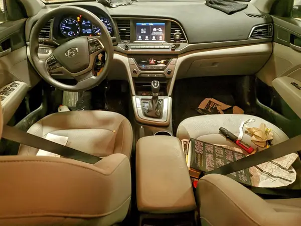 KMHD84LFXHU182744 2017 HYUNDAI ELANTRA - Image 8