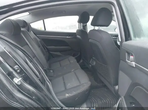 KMHD84LFXHU184588 2017 HYUNDAI ELANTRA - Image 8