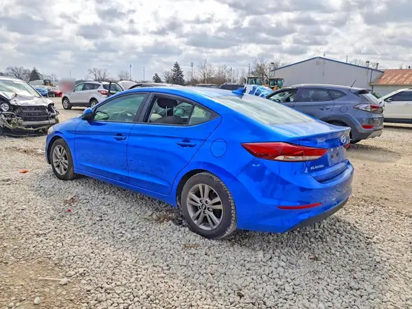 KMHD84LFXHU189015 2017 HYUNDAI ELANTRA - Image 2
