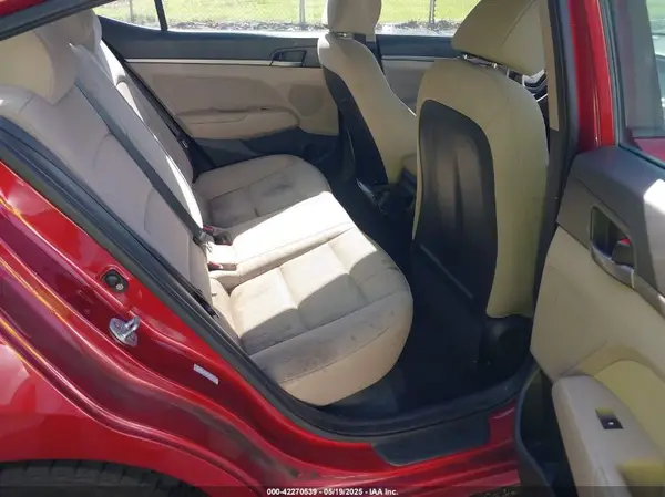 KMHD84LFXHU189449 2017 HYUNDAI ELANTRA - Image 8