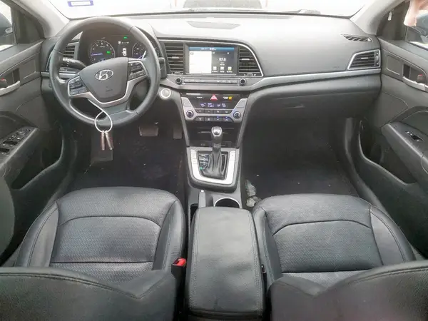 KMHD84LFXHU198040 2017 HYUNDAI ELANTRA - Image 8