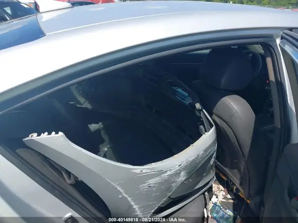 KMHD84LFXHU203608 2017 HYUNDAI ELANTRA - Image 8