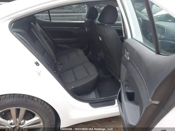 KMHD84LFXHU220764 2017 HYUNDAI ELANTRA - Image 8