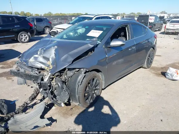 KMHD84LFXHU225771 2017 HYUNDAI ELANTRA - Image 2