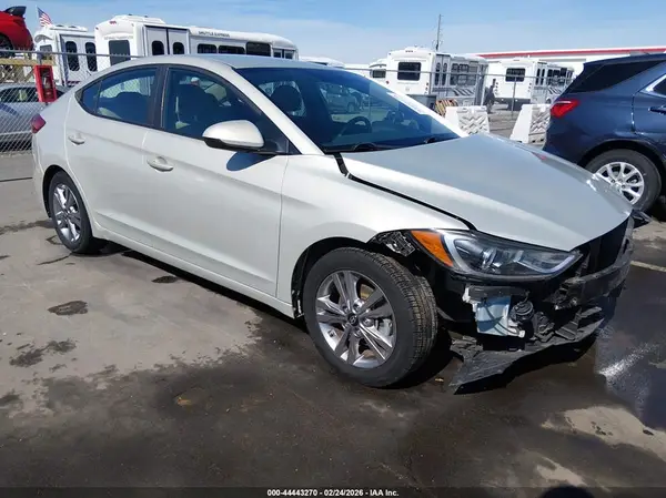 KMHD84LFXHU227505 2017 HYUNDAI ELANTRA - Image 1