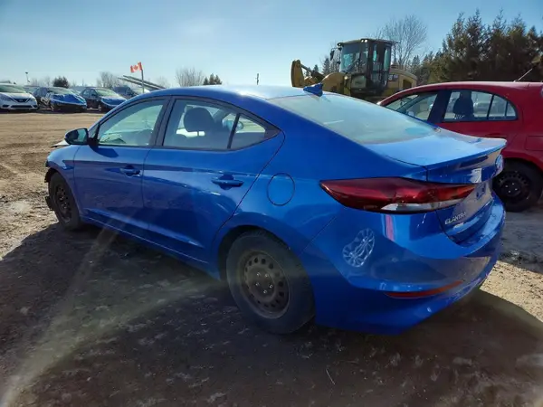 KMHD84LFXHU239329 2017 HYUNDAI ELANTRA - Image 2