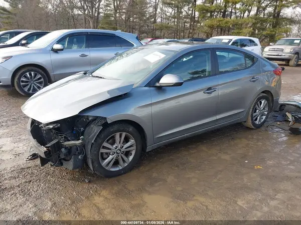 KMHD84LFXHU246460 2017 HYUNDAI ELANTRA - Image 2