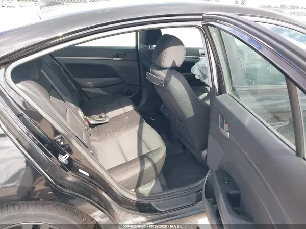 KMHD84LFXHU249875 2017 HYUNDAI ELANTRA - Image 8