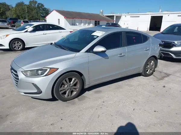 KMHD84LFXHU252291 2017 HYUNDAI ELANTRA - Image 2