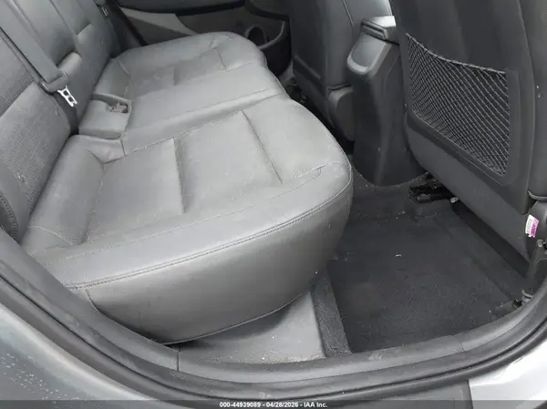 KMHD84LFXHU263677 2017 HYUNDAI ELANTRA - Image 8