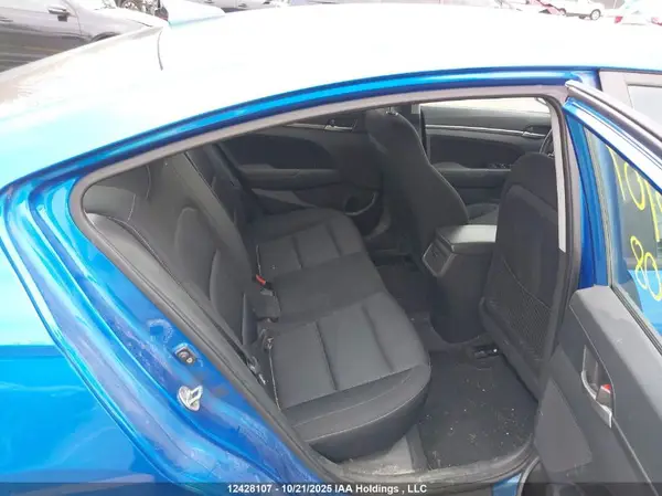 KMHD84LFXHU271908 2017 HYUNDAI ELANTRA - Image 8