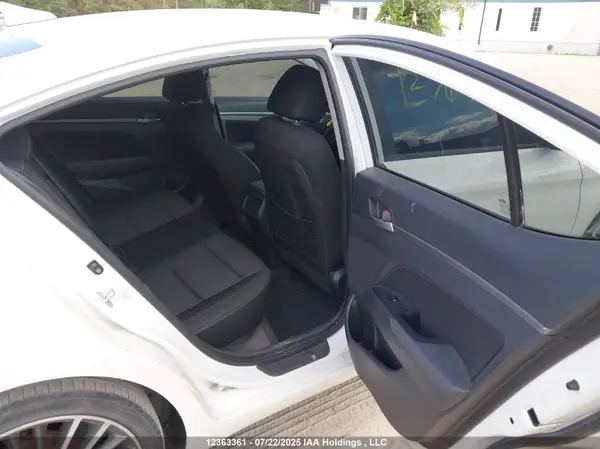 KMHD84LFXHU276252 2017 HYUNDAI ELANTRA - Image 8