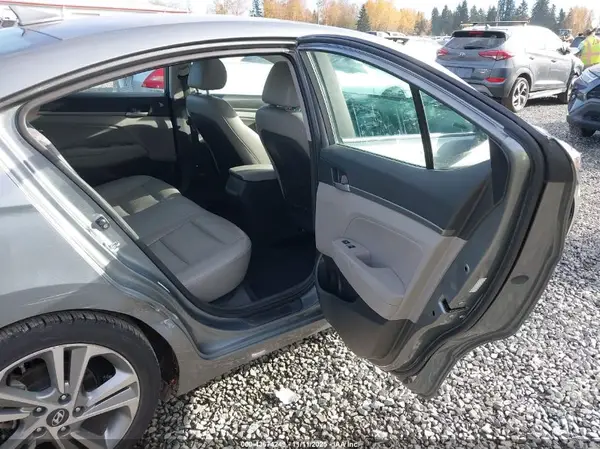 KMHD84LFXHU284397 2017 HYUNDAI ELANTRA - Image 8