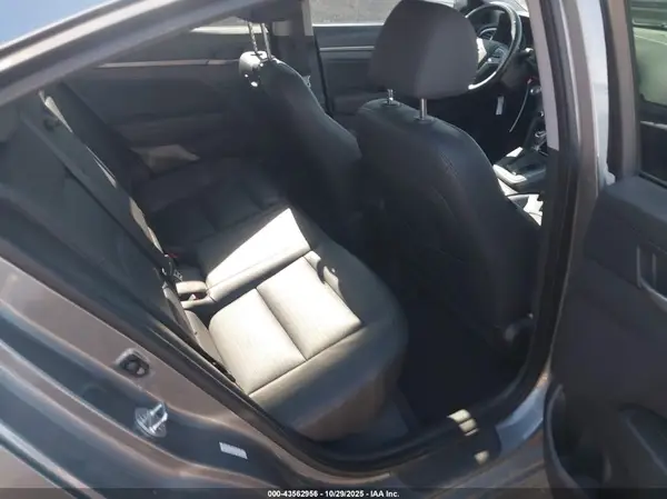 KMHD84LFXHU296176 2017 HYUNDAI ELANTRA - Image 8