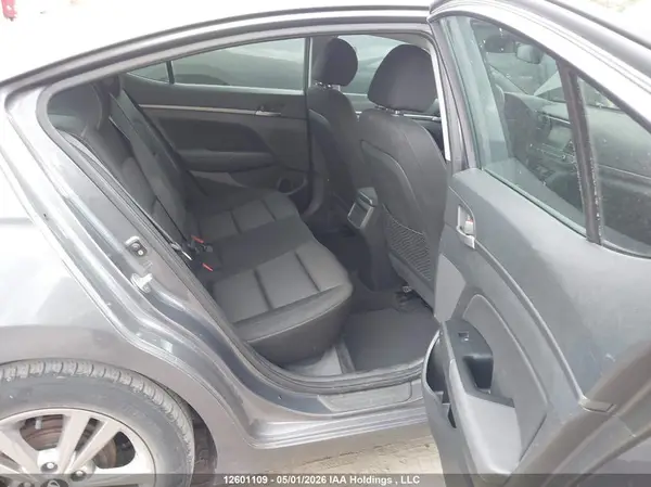 KMHD84LFXHU359485 2017 HYUNDAI ELANTRA - Image 8
