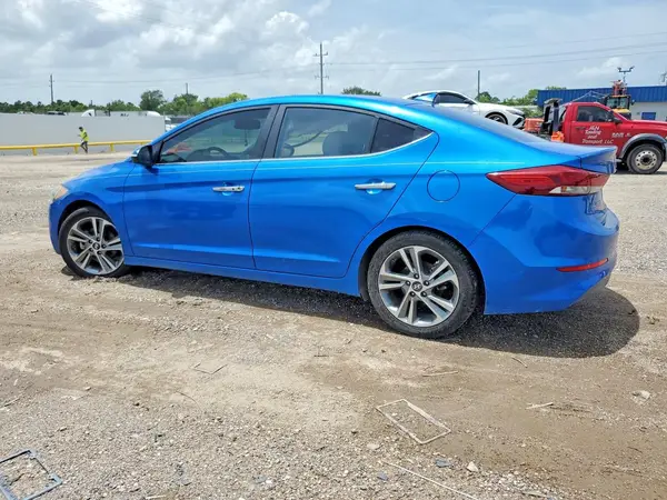 KMHD84LFXHU359910 2017 HYUNDAI ELANTRA - Image 2