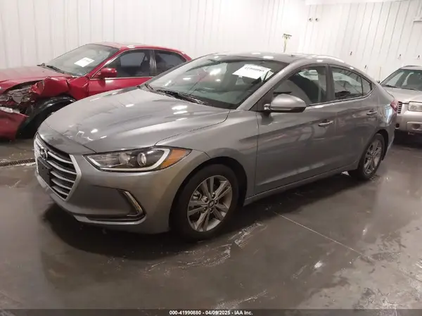 KMHD84LFXHU377842 2017 HYUNDAI ELANTRA - Image 2