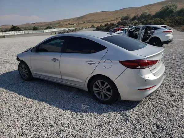KMHD84LFXHU384791 2017 HYUNDAI ELANTRA - Image 2