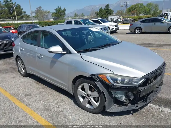 KMHD84LFXHU388856 2017 HYUNDAI ELANTRA - Image 1