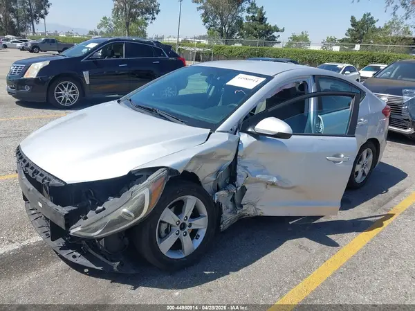 KMHD84LFXHU388856 2017 HYUNDAI ELANTRA - Image 2
