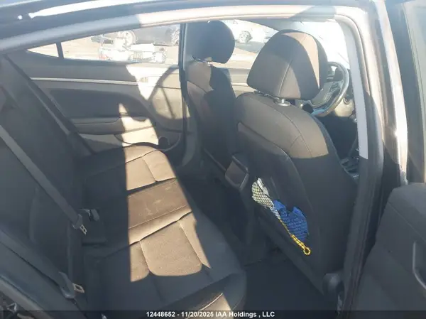 KMHD84LFXHU399792 2017 HYUNDAI ELANTRA - Image 8